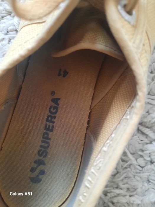 Мъжки   гуменки ..