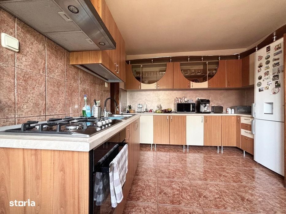 Casa - Vila - str. Piatra Craiului