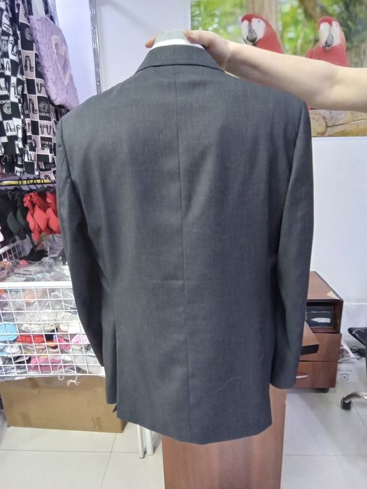 Продаю костюм пиджак + брюки. Осень-весна. Б. У.