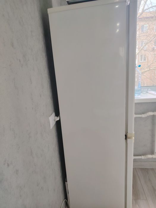 Продам холодильник Samsung