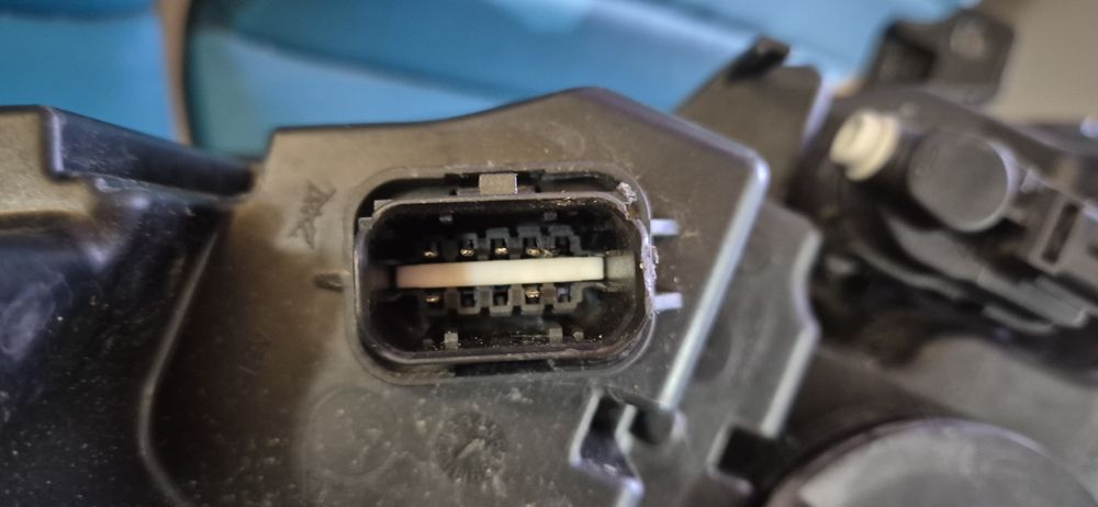 Фар Renault Master, Opel Movano 
Фар Renault Master 26060