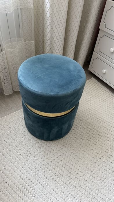 Пуфик для столика