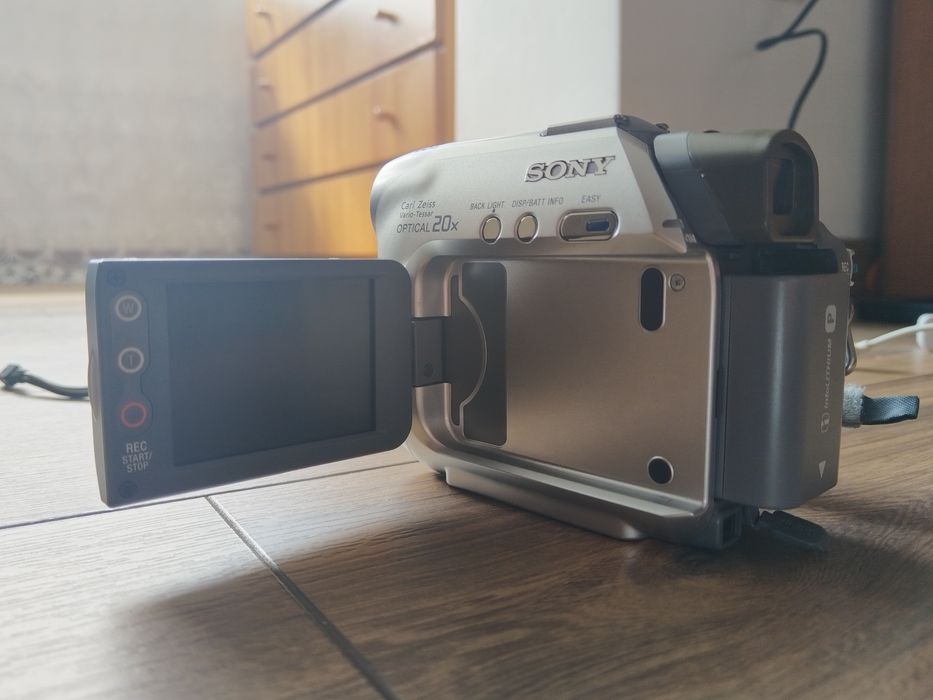 Cameră Video/Foto Sony Handycam DCR-HC19E