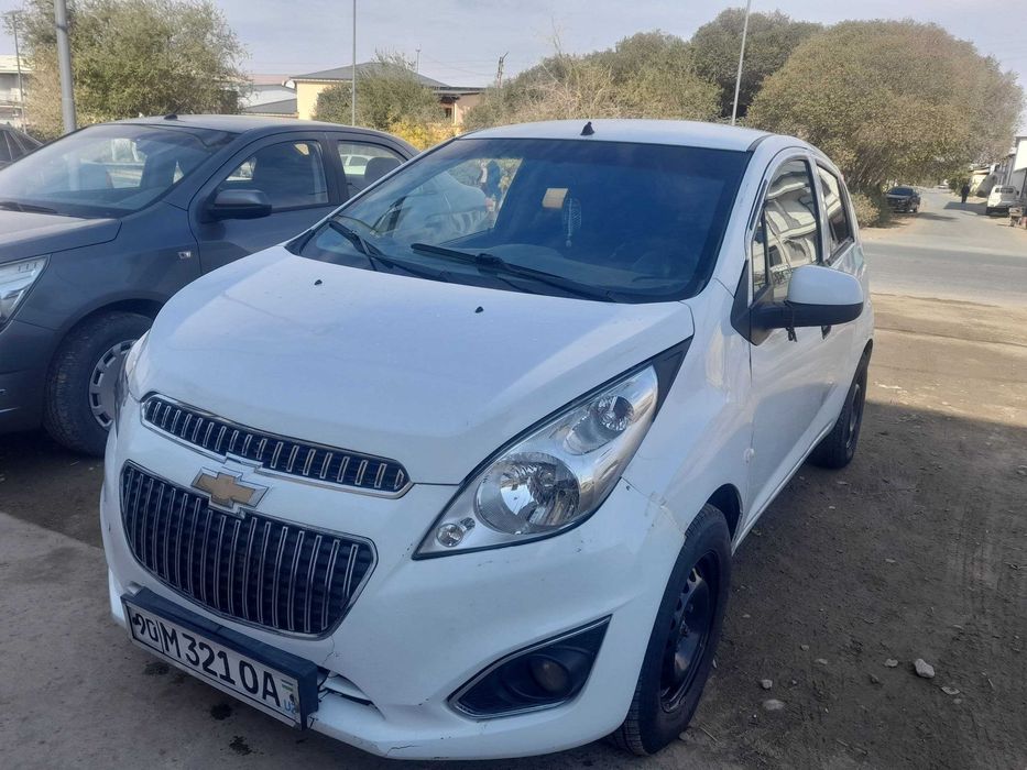 Arzon narxda Spark avtomobili