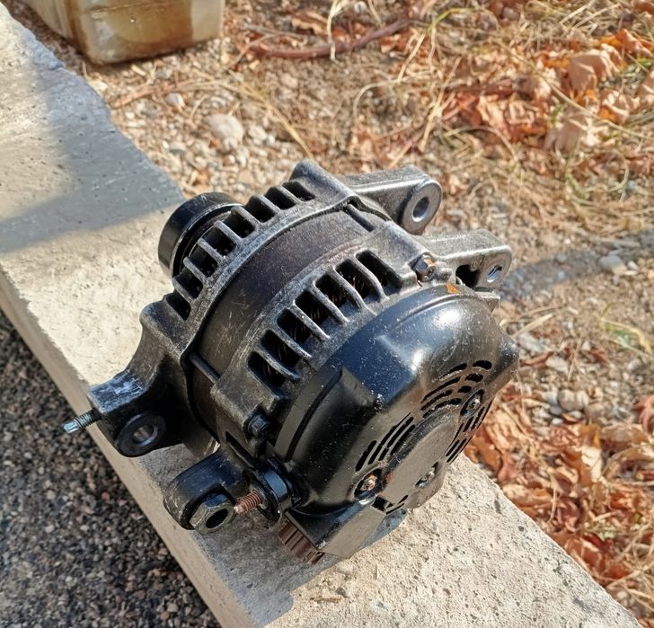 Toyota 40 генератор