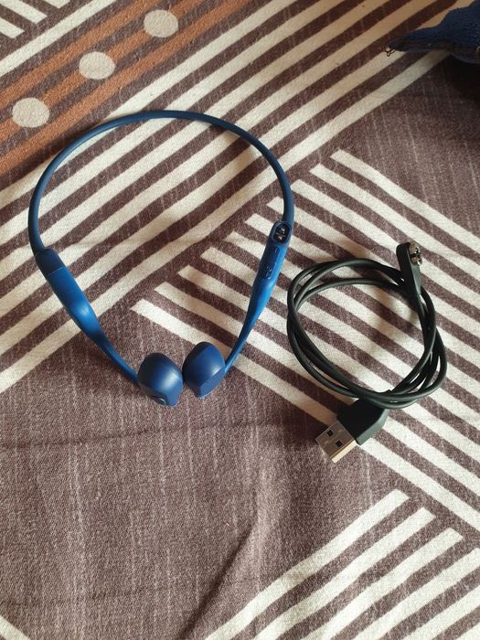 Продам оригинальные беспроводные наушники AFTERSHOKZ
