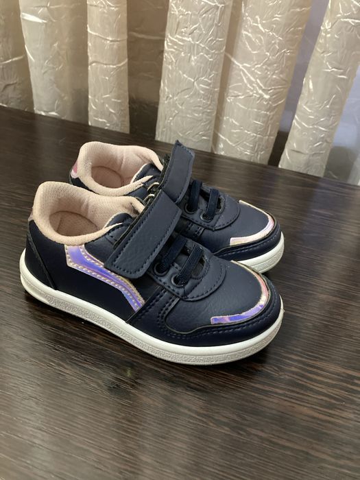 Детская обувь для девочки