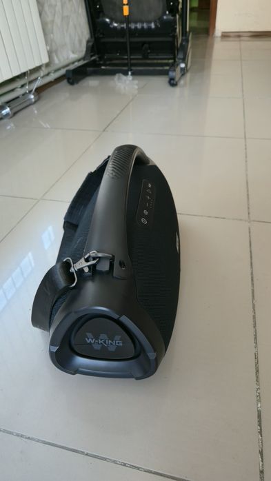 Продам колонку бумбокс срочно