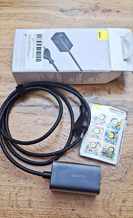 Быстрая GaN зарядка Baseus 65w. Для ноутбука, смартфона и др.гаджетов.