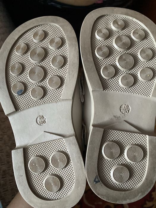 Туфли детские продаю