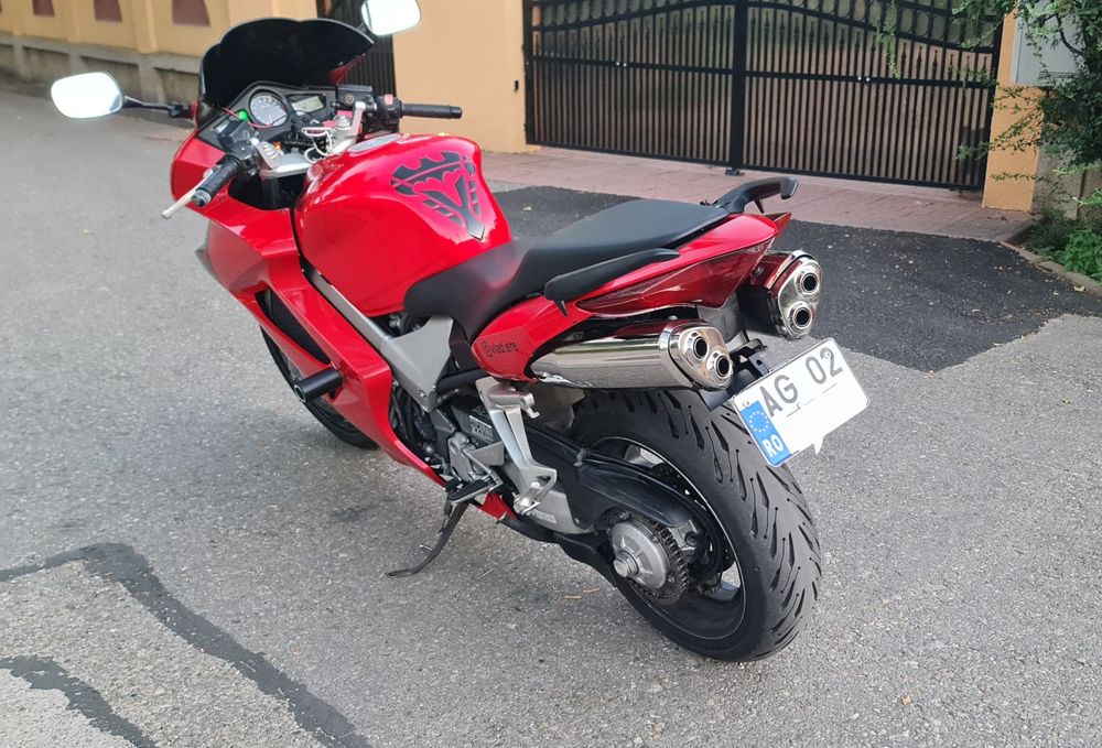Honda VFR 800 Vtec / ABS + CBS / Injectie / V4
