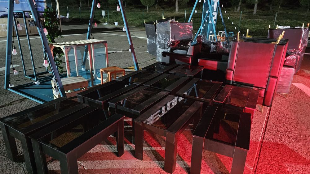 Аренда кресло . Журнальный стол . Прокат кресла диван  Стол стул