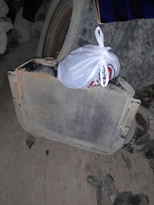 Зил запчастлар сотилади