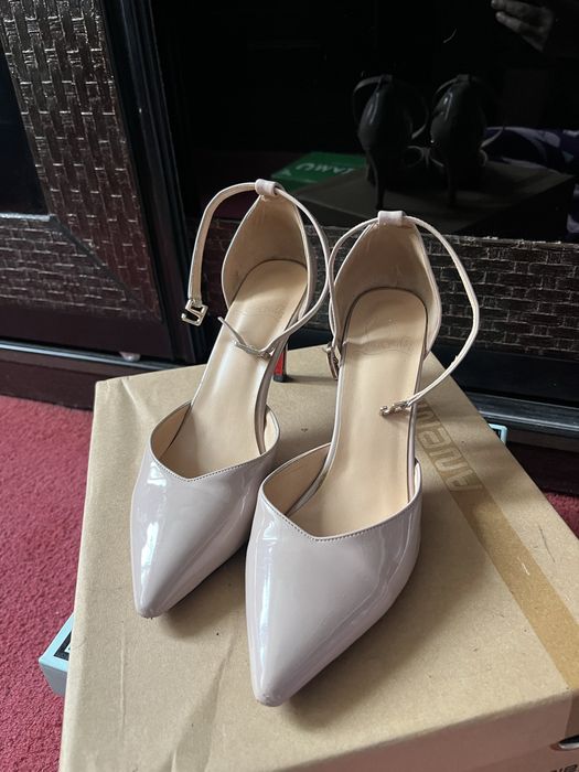 Босоножки 38 размер