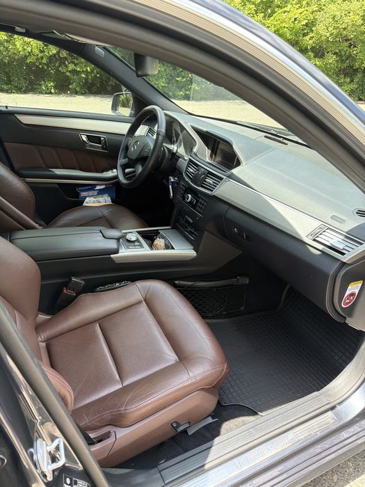 MERCEDES-BENZ E-Class 2011 — imagine 5
