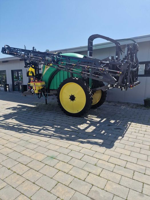 Masina erbicidat tractata CUISER 3000- RICOSMA(Italia)