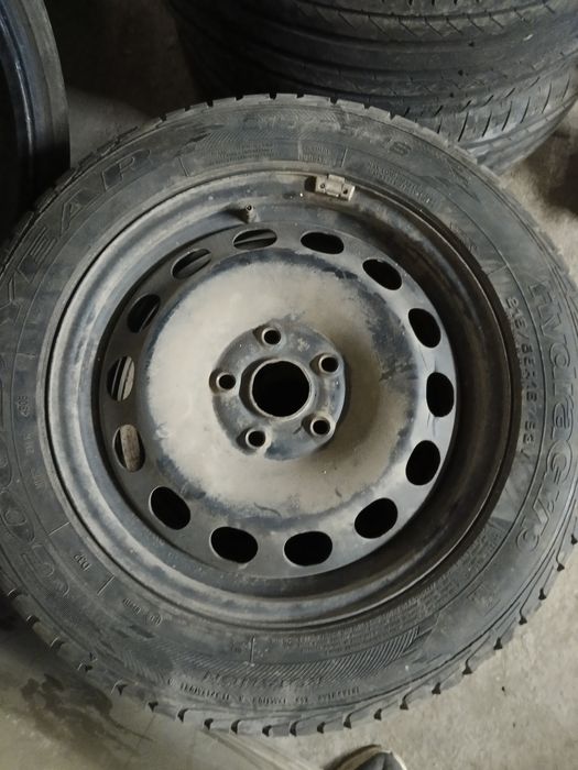 запаска на Мерседес 215/55R16