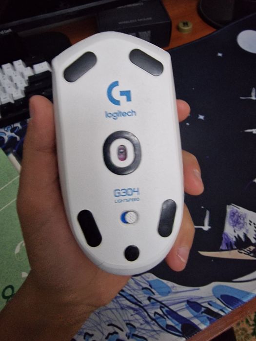 Logitech G304 мышка