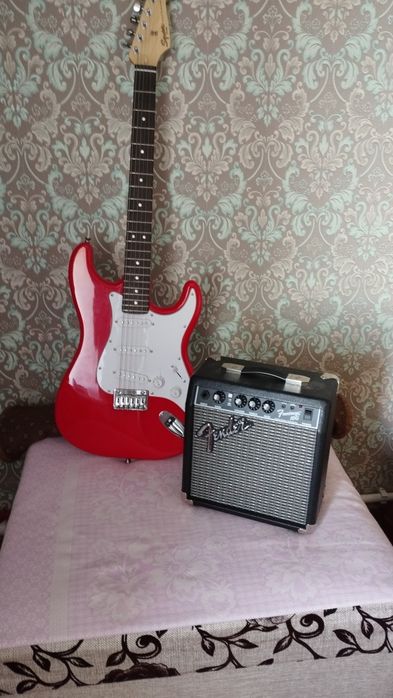 Продам электрогитару и комбо усилитель