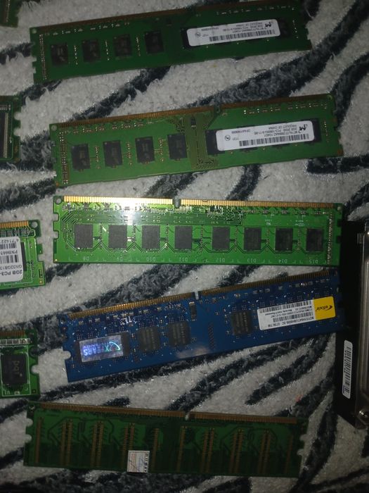 Каждая по 3 000 тг