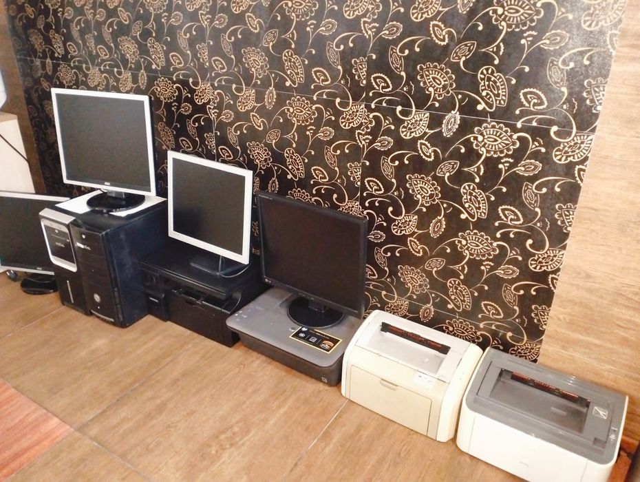 Продам системный блок   рабочий, принтера
