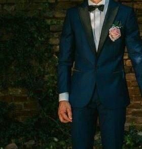 Costum de mire, stare excelentă !