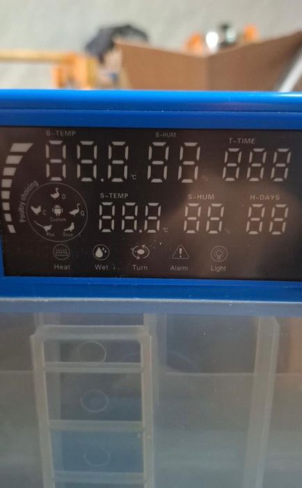 Продам инкубатор для яиц