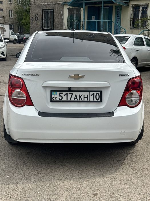Продам машину шевроллет авео