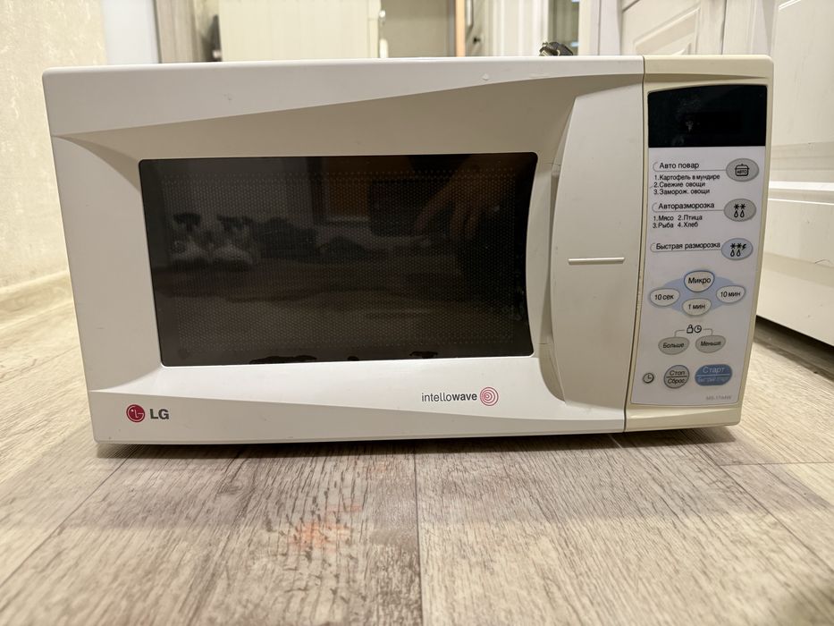 Продам микроволновую печь