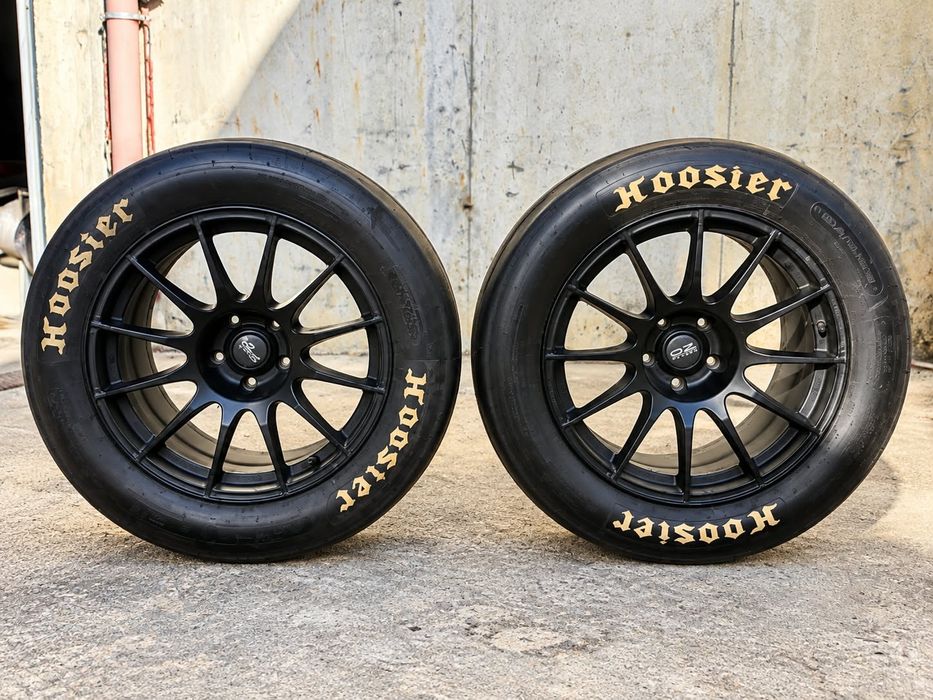 hoosier  drag + PROTRACK 18" – tesla model S PLAID