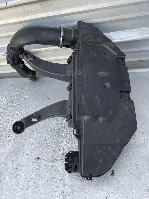 Кутия въздушен филтър БМВ Х5/ Х6, 3.5д (filter bmw x5, 3.5d)