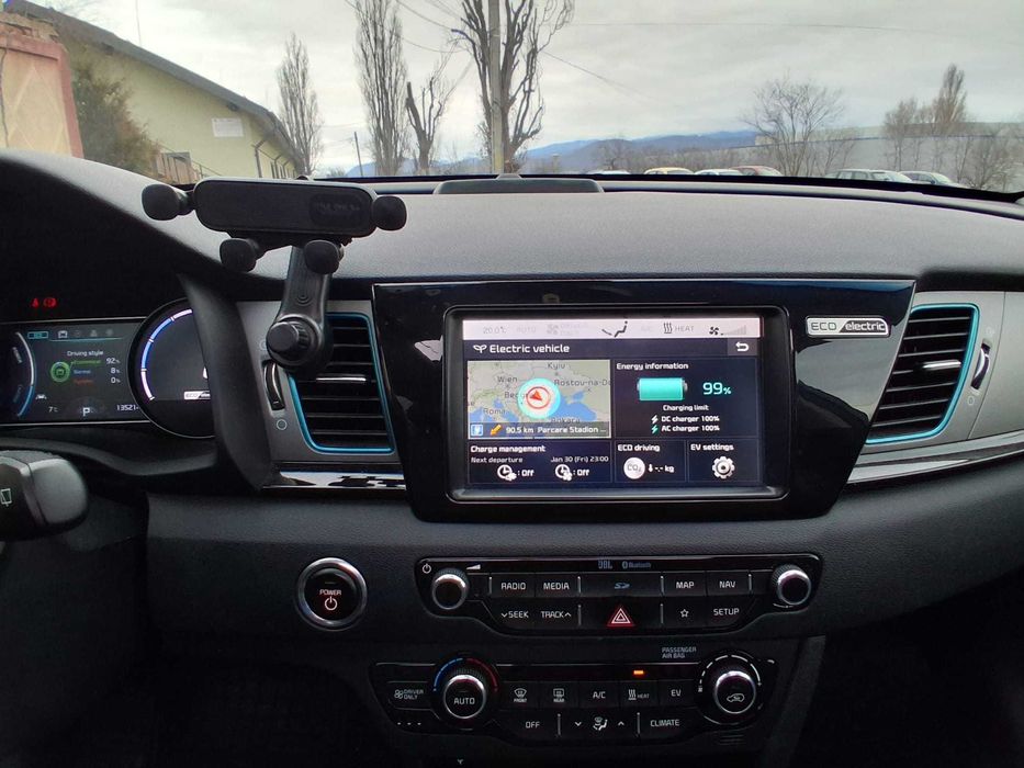 KIA NIRO ELECTRIC baterie 100%, piele, trapa