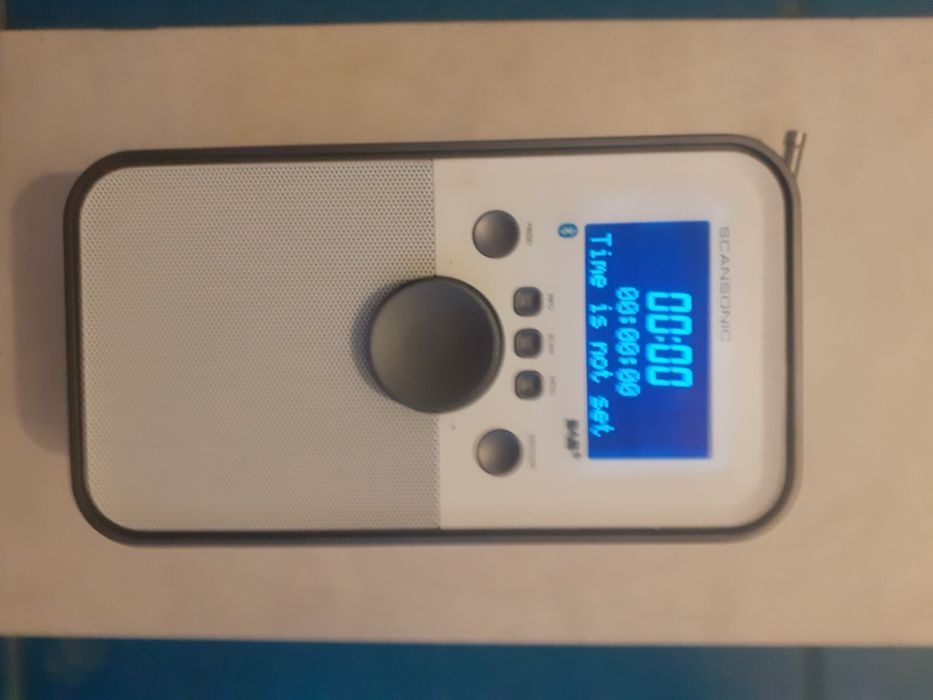 Aparat radio cu bluetooth