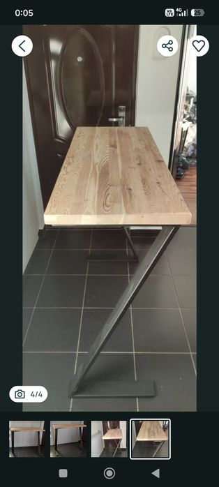 Măsuță bar bine întreținută...