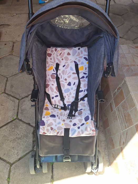 Бебешка количка . Тип чадърче.