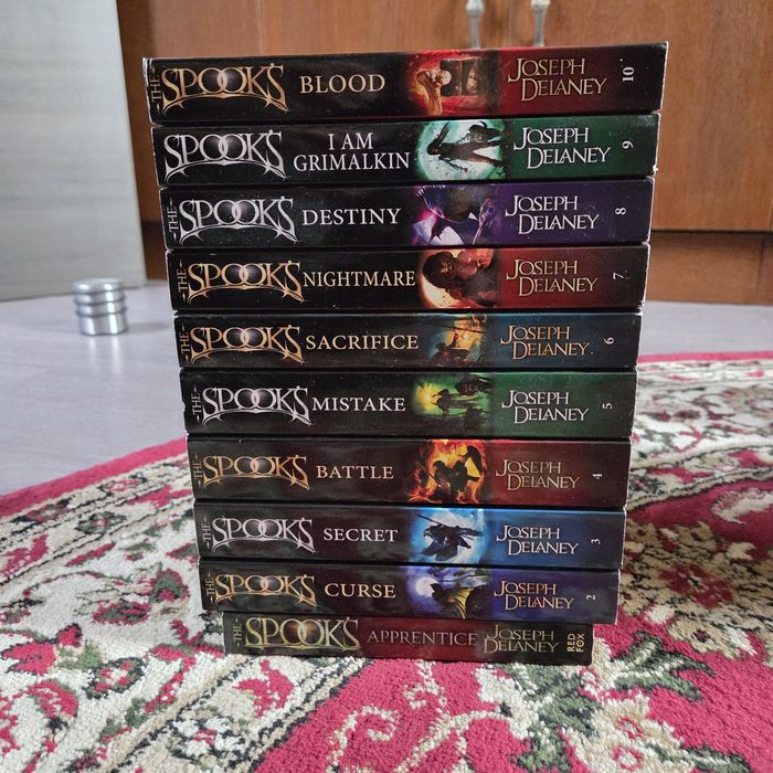 Cronicile Vraciului - The Wardstone Chronicles - 10 volume in engleza