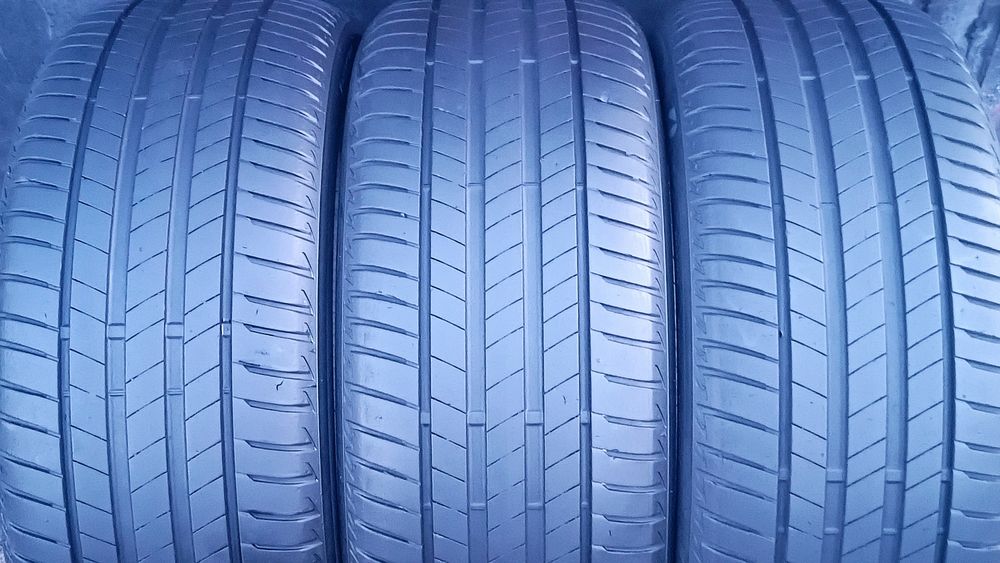 245/45/18 Bridgestone