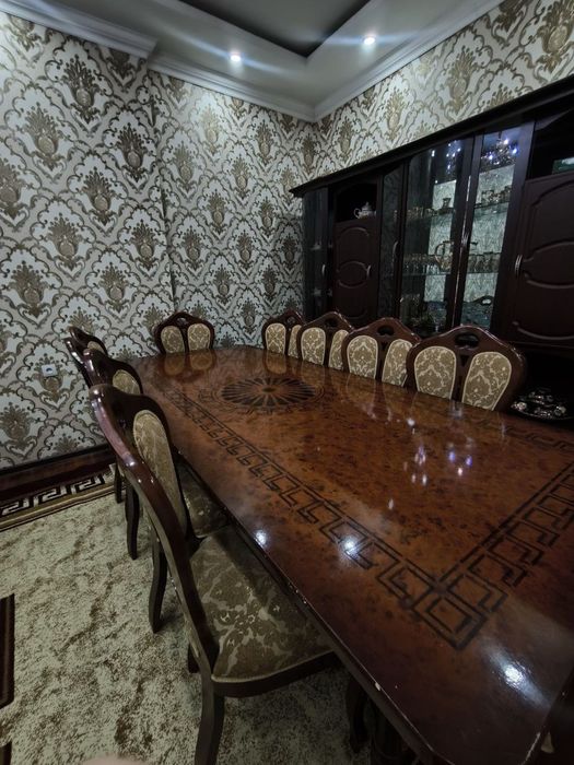 Sotiladi / Продается: Классический обеденный стол (хонтахта) и 12 стул