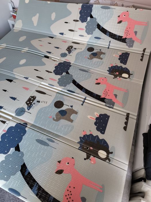 Детско килимче за пълзене и игра от термоизолираща пяна 180 х 200 х