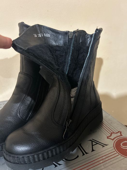 Женски кожени ботуши