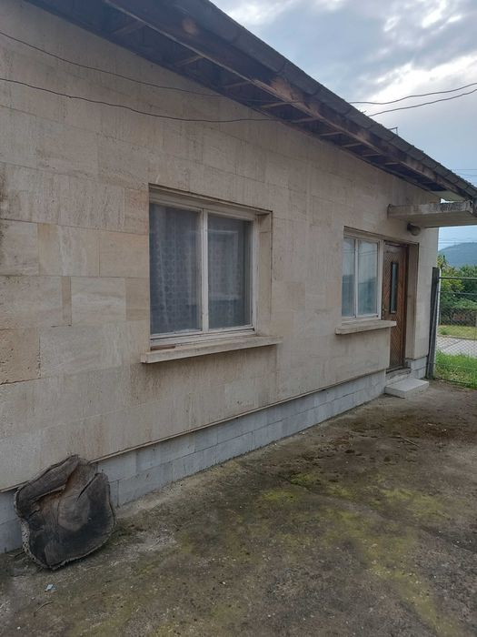 Продава се Къща в Мездра - 100 кв.м за 342 €/кв.м - Снимка #2