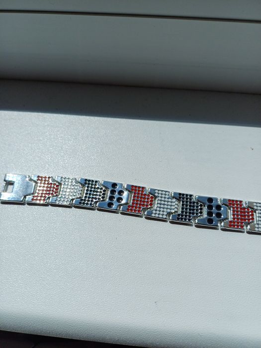 Лечебна мъжка гривна