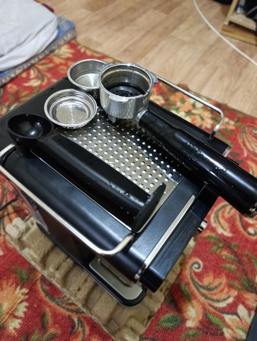 Кофемашина(кофеварка)