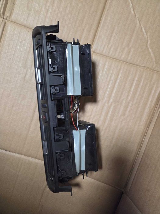 Grila gura guri ventilatie ac centrala BMW seria 5 F10 F11 oem