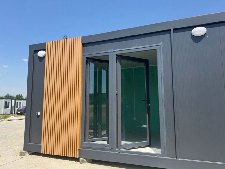 Vand containere tip cafenea sau boutique