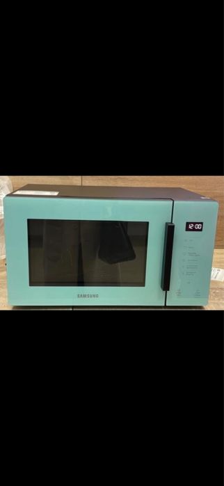 Продам микроволновую печь