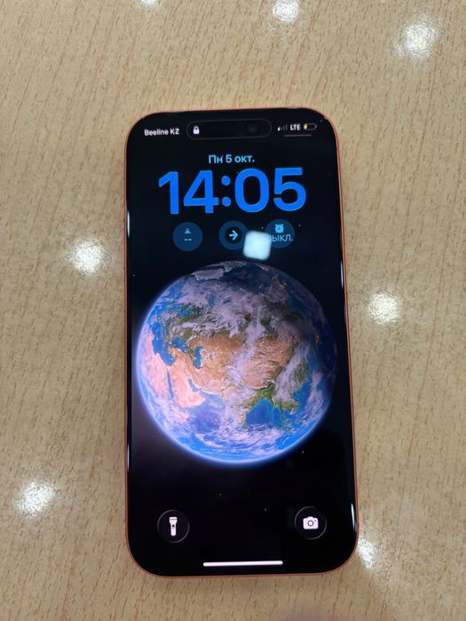 iPhone 17 Pro с гарантие