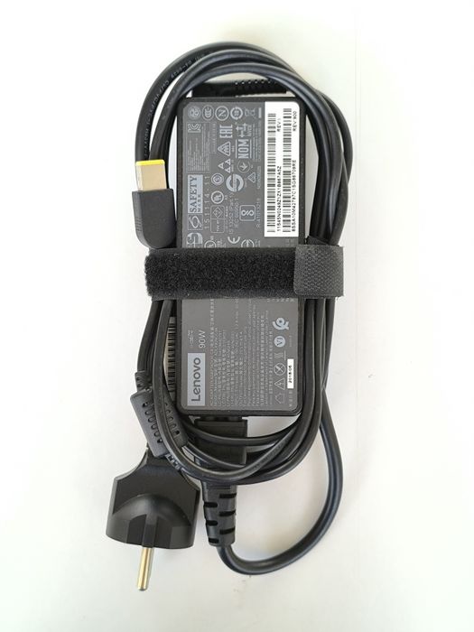 Зарядно за лаптоп Lenovo 90W правоъгълна букса