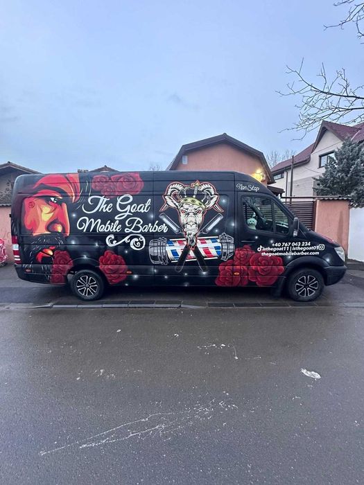 Vând Mercedes Sprinter 311 - Barber Shop Mobil complet