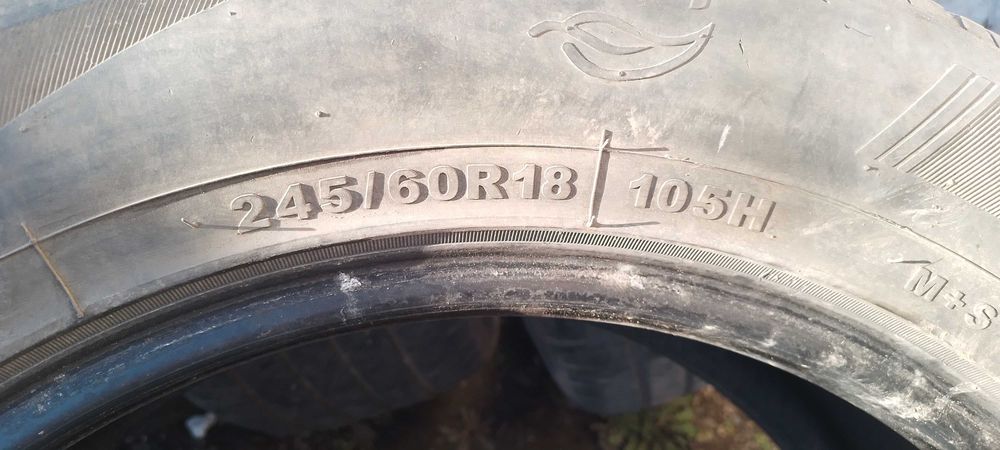 Продам шины 245,60,18